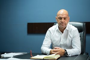 Костадин Димитров, кандидат за кмет на Пловдив:  Най-напред се захващам със задръстванията и чистотата, те много
мъчат града