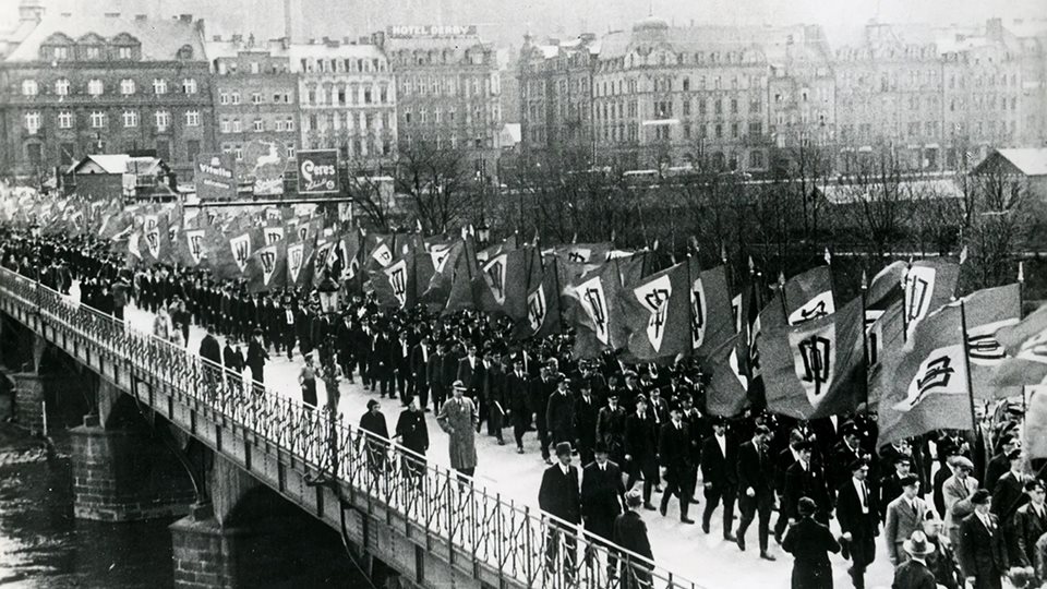 1938 г.: Германците в Судетите гласуват за присъединяване към Третия райх -  168 Часа