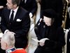 Датската кралица се сбогува със съпруга си на частна погребална церемония (Снимки)