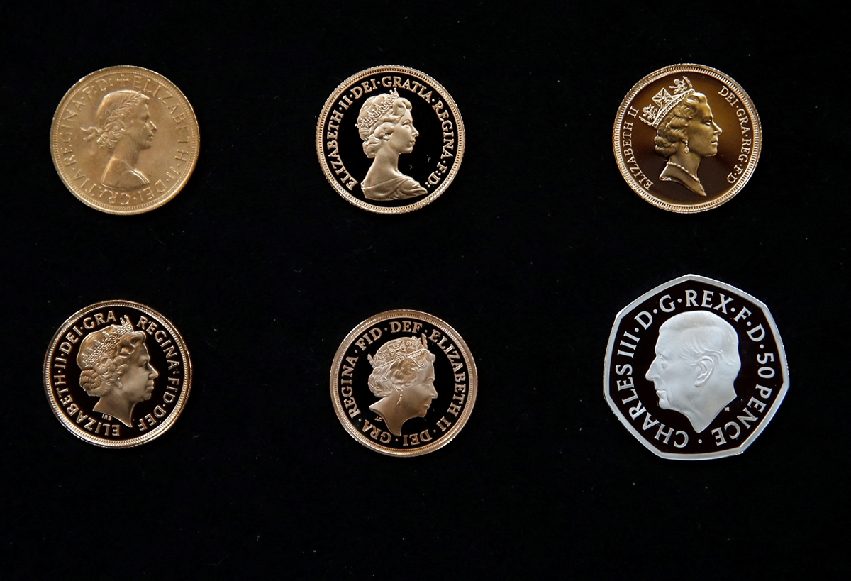 Вижте първите монети с лика на крал Чарлз III (Снимки)