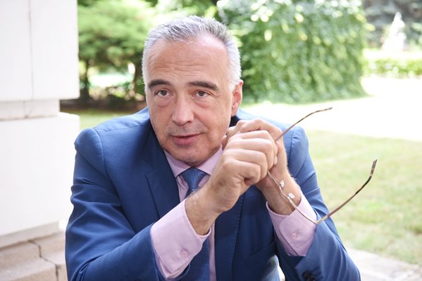 Антон Кутев: Елиминиране на президентските правомощия лесно може да доведе до нова партия