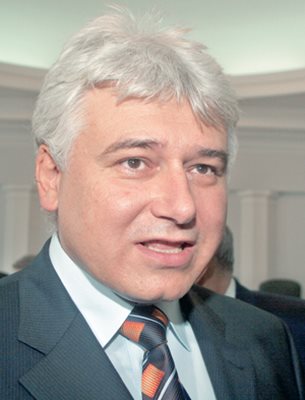 ПРОФ. ПЛАМЕН КИРОВ