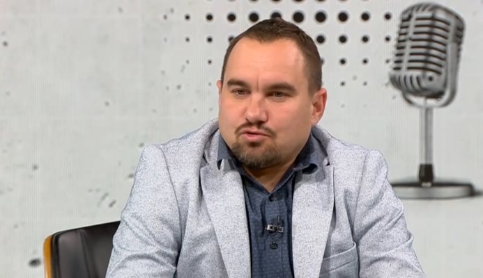 Руско Петков от спасителен център за диви животни към „Зелени Балкани" Кадър: NOVA