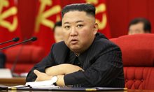 За първи път от 2011-а! Севернокорейци са се клели във вярност на Ким Чен-ун на рождения му ден