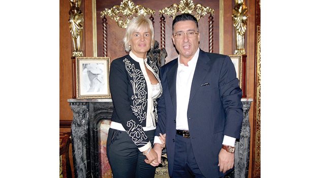Семейство Маринела и Ветко Арабаджиеви през 2008 г.