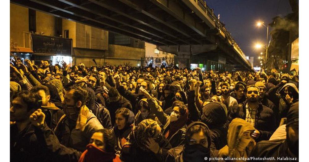 Protestene i Iran gjenopptas