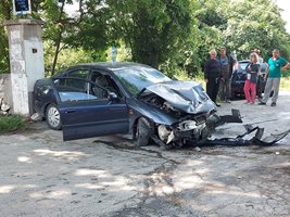 С опасност за живота е засеченият шофьор от мелето в Марково, в което загина певицата Диана Иванова