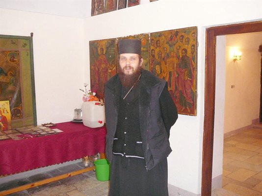 Игуменът Яков съживи манастира "Св. св. Петър и Павел" в село Баткун