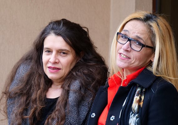 Подсъдимите Десислава Иванчева и Биляна Петрова влязоха да чуят наказанията си усмихнати, тъй като очакваха да бъдат оправдани.