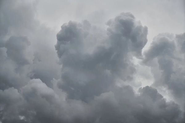 И днес времето остава облачно, възможно е да превали. СНИМКА: Pixabay