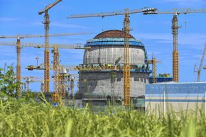 Китайските ядрени електроцентрали отчетоха 14% ръст в производството през първото полугодие