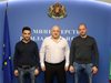 Министър Кралев се срещна с Националния клуб на привържениците на "Левски"
