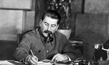 Сталин започва бърза подготовка за войната след провала на Соболевата акция в България през 1940 г.