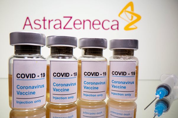 Компанията AstraZeneca съобщи по-рано, че ваксината, която разработва с  Оксфордския университет срещу коронавируса е показала средна ефективност от 70% при защита срещу вируса.