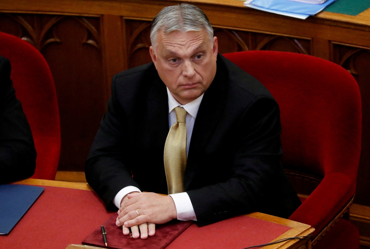 Унгарският премиер Виктор Орбан едва не потънал с надуваема лодка в Хърватия