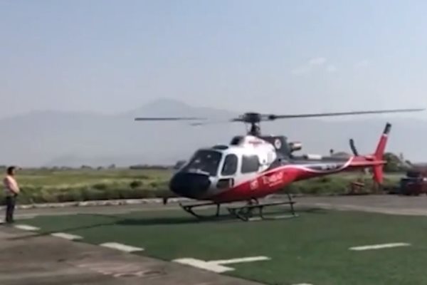 Един от хеликоптерите, с които търсят Боян Петров КАДЪР: NOVA