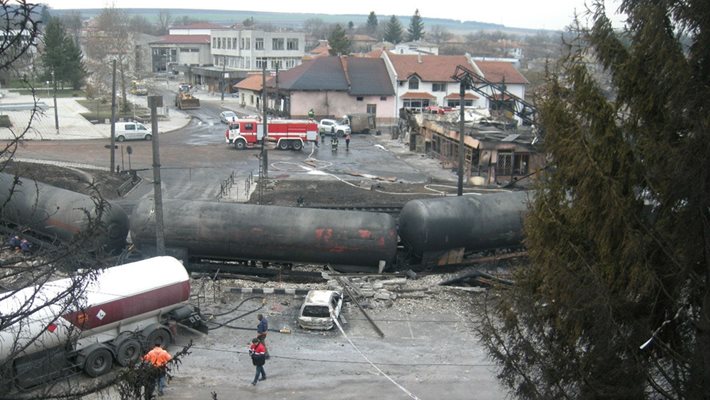 На 10 декември 2012 г. на гара Хитрино дерайлира товарен влак, а изтеклият от цистерните газ пропан-бутан експлодира. Загиват седем души, ранени са 29