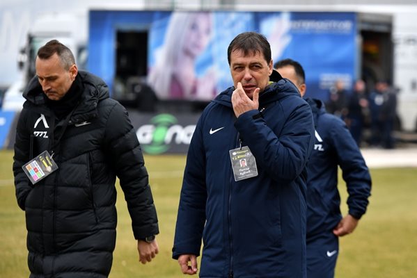 Петър Хубчев е недоволен от някои играчи