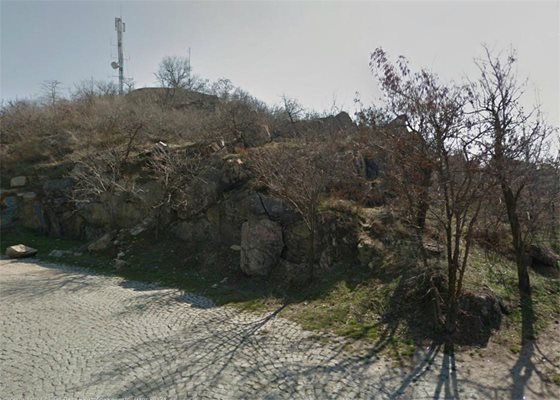 Пловдивският парк "Младежки хълм" Снимки: Google Street View 