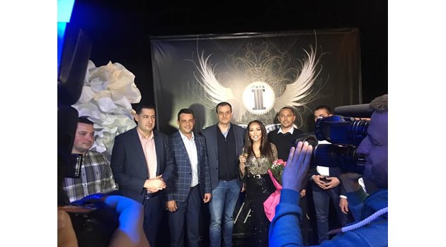 Тотев заведе на купона на Ивана шефът на европейската столица на културата Кирил Велчев /вляво/ и районните кметове.