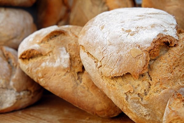 Сръбското правителство ограничи цената на хляба до 53,50 динара (0,89 лв.)