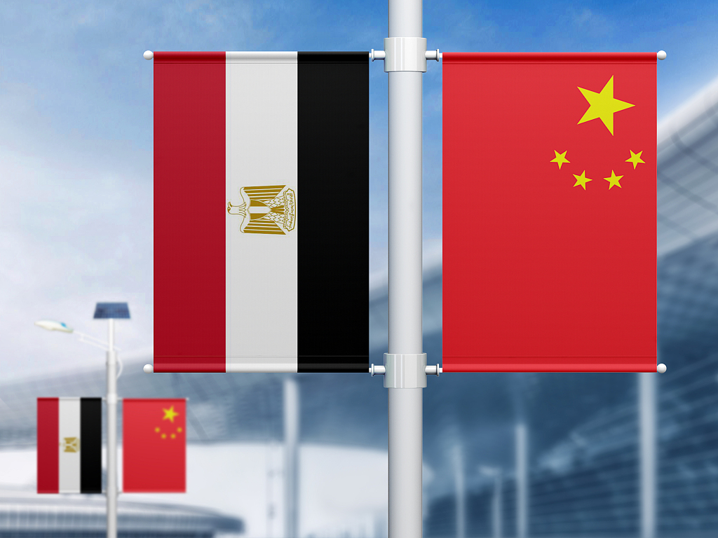 Радио Китай: Ли Си направи официално посещение в Египет