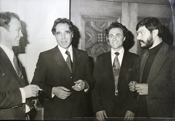 2 декември 1977 г. Георги Джагаров с поетите Борислав Геронтиев (вляво) и Харалампи Харалампиев. Вдясно е литературният критик Божидар Кунчев.