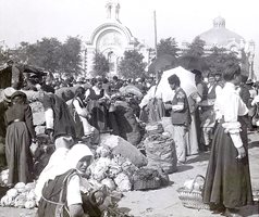 Шопски пазар пред Централни хали в София, 1910 г.