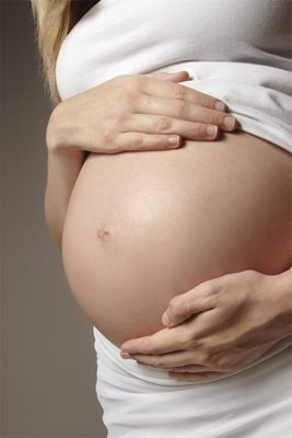 Блъснатата бременна родила шесто дете