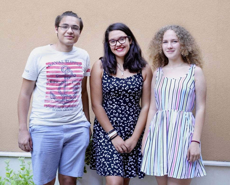 Алекс, Надежда и Радостина разказаха за платформата, която свързва бизнеса с учениците.