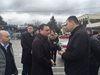 Български превозвачи се канели с булдозери да разчистят блокадата
Министърът на транспорта Ивайло Московски отиде в петък при гръцките фермери, които блокират ГКПП Кулата - Промахон. Пред “24 часа” той заяви, че по обяд опашката от чакащи тирове е била 10 км. На българска територия на превозвачите били осигурени вода, храна и химически тоалетни,