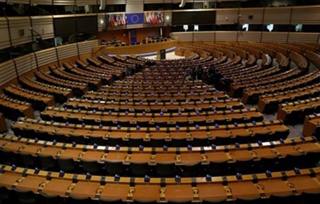 Европарламентът няма да заседава в Страсбург до септември заради епидемията СНИМКА: Ройтерс
