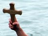 Богоявленският кръст в Созопол се счупи на две