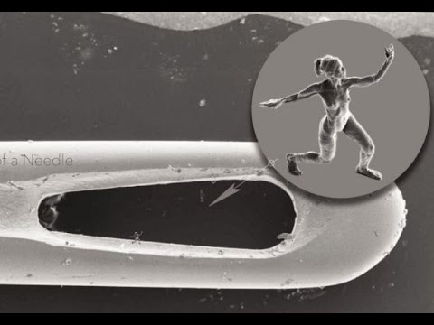 Фотограф унищожи най-малката скулптура в света (Видео)