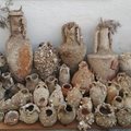 Задържаните артефакти на гръцкия остров. Снимка: Главната регионална дирекция на полицията в Южно Егейско море за защита на културното наследство