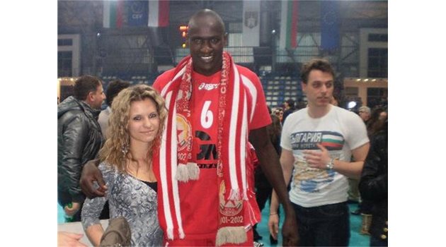 Филип Майо обича България и феновете на ЦСКА, но без пари не се живее. Кениецът вече гледа към Италия.