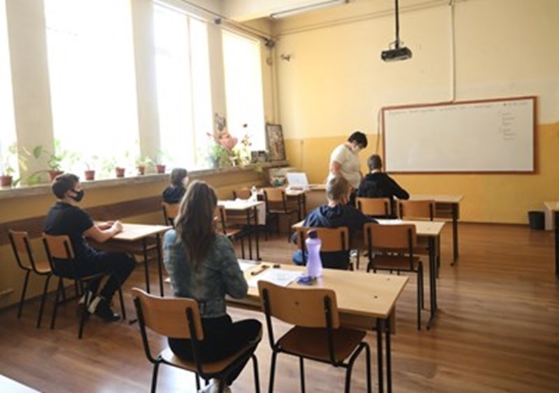 На 2 май учениците няма да учат и в София