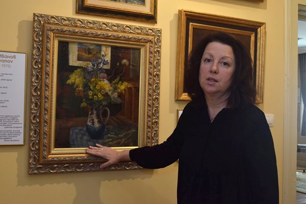 Анна Джуркова планира да открие галерията през април. 