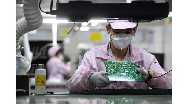 С нови $100 млрд. Китай продължава безуспешните опити да направи суперчипове