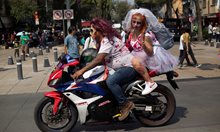 Традиционната „зомби разходка” в Мексико сити