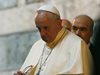 Папа Франциск се срамува от смъртта на мигранти, войните и скандалите в църквата