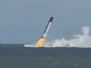 Един от елементите на "Фалкон 9" отказа, ракетата се приземи в океана (Видео)