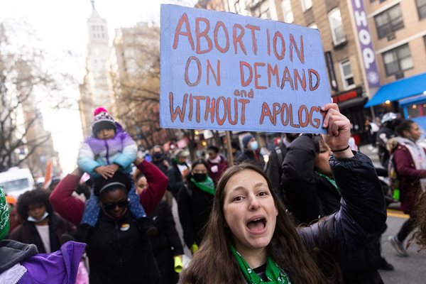 Забраната на абортите в САЩ предизвика множество протести "за" и "против" СНИМКА Ройтерс
