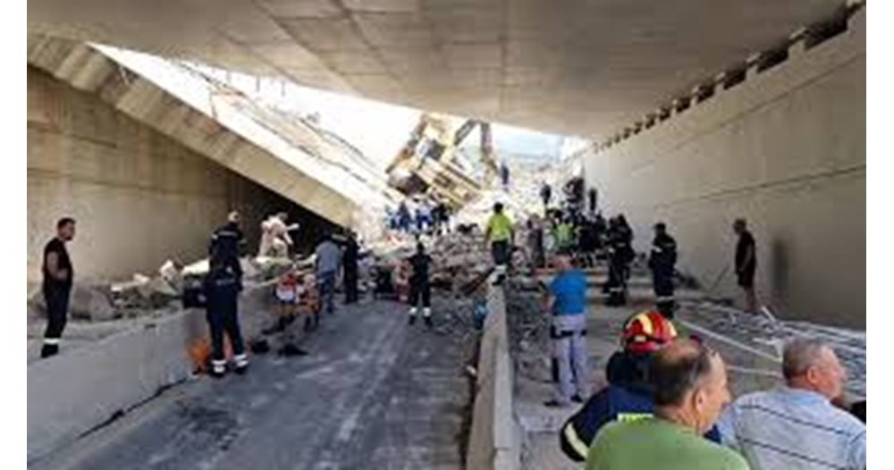 Bridge Collapse in Patras: Two Dead and Four Seriously Injured, Rescue Operation Underway