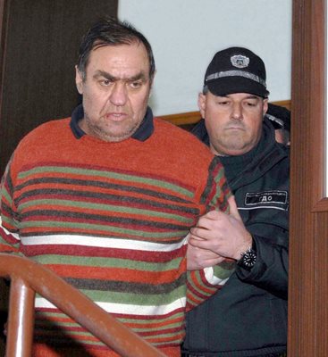 Иван Евстатиев не се яви в съдебната зала и мярката му беше отложена.