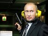 Путин спял с пушка под възглавницата