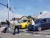 В ареста са цигани, чийто  бесен кон огъна кола, те налагали шофьора с тръби (Обзор,видео)