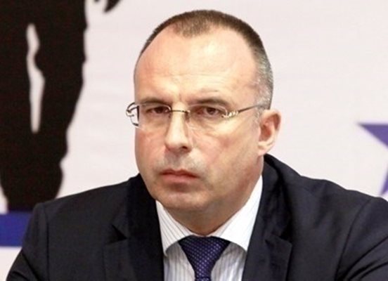 Министър Румен Порожанов  СНИМКА: Архив