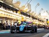Грешка на механик и избутване от трасето при старта на Никола Цолов във Формула 3
