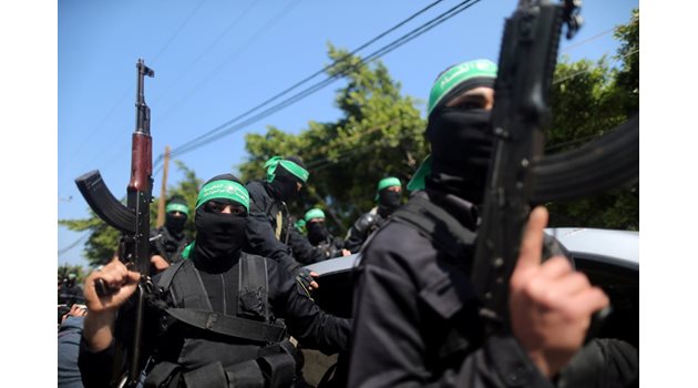Двеста и седемдесет тела са открити на мястото, на което в пустинята в Южен Израел, близо до ивицата Газа, беше организиран музикален фестивал, атакуван от бойци на "Хамас" в събота сутринта. СНИМКА:Ройтерс